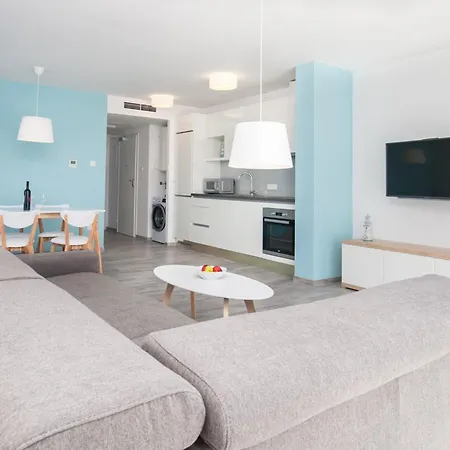 Dva Galeba - One Bedroom With Garden Terrace 202 아파트